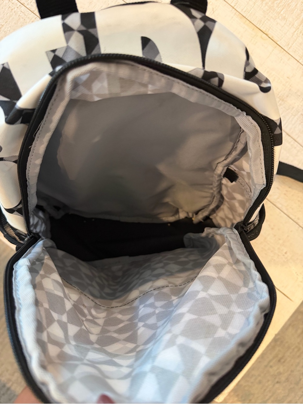 Nike Black & Gray Geometric Mini Backpack - Picture 4 of 4